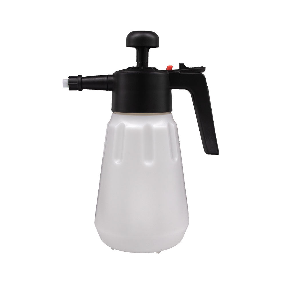 Renegade Hand Pump Foamer designed for automotive cleaning, enhancing coverage and cling time for various applications.